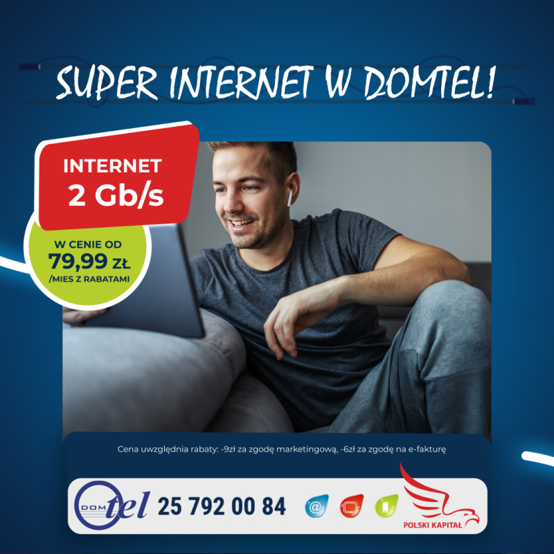 młody mężczyzna czyta coś na tablecie i oferta Internet 2 giga od 79,99 zł/mies. z rabatami